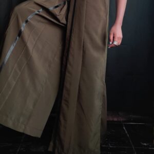 Dark green wide-legged pants