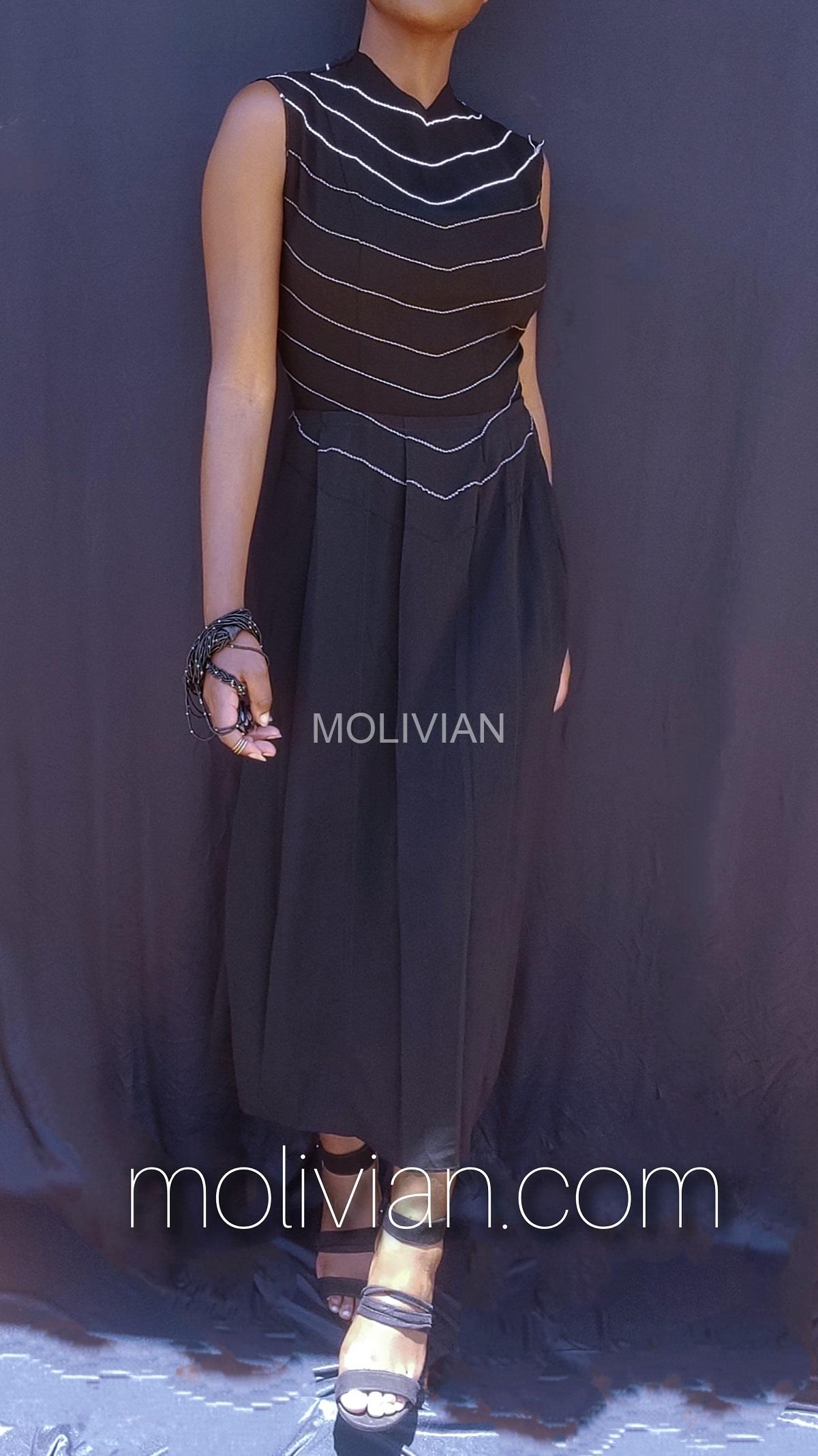 Mid-length black dress - Image 2